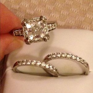 ISO Victoria Wieck Mirabella Wedding Set Sz 9 or 10